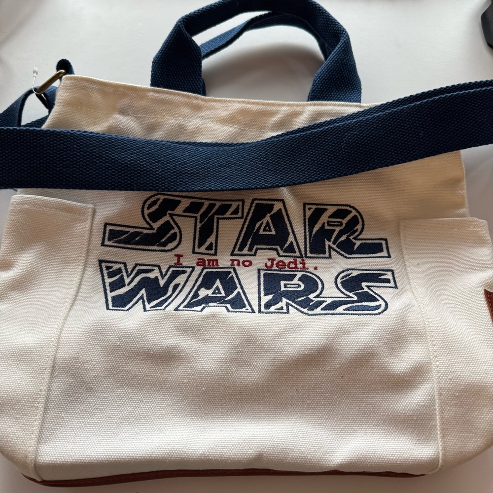 Ashley Eckstein Ahsoka Tano “I am no Jedi” crossbody - Picture 5 of 8